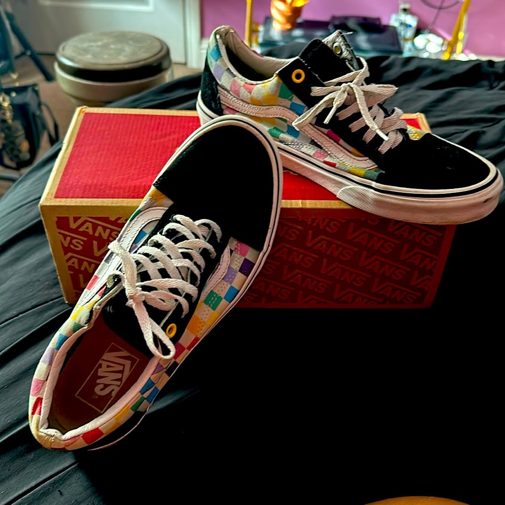 Vans Old Skool Checkerboard Rainbow Skate Shoes Mens Size 8.5 woman size 10